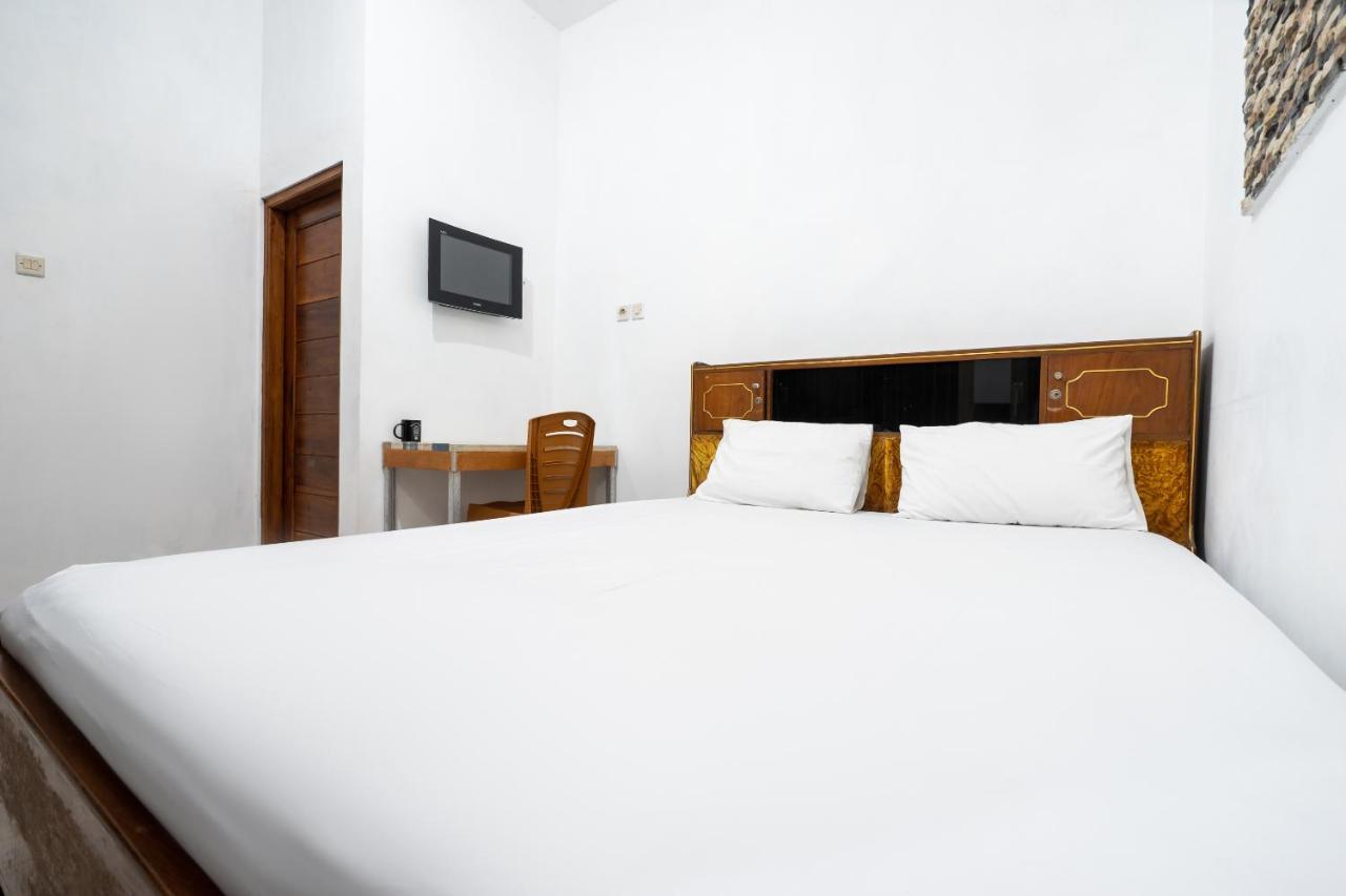 Oyo 2098 Homestay Kk Ngaglik Exterior foto