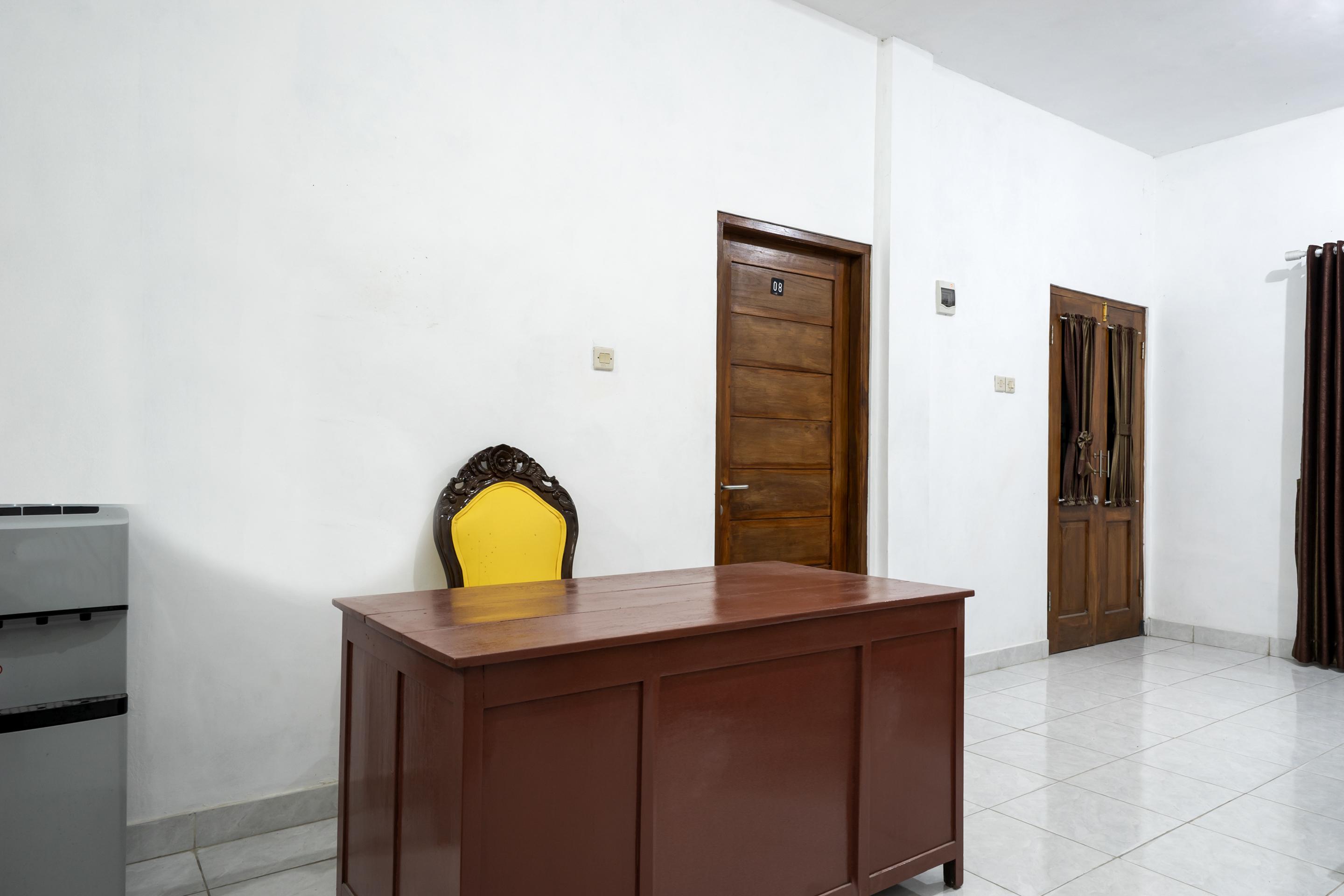 Oyo 2098 Homestay Kk Ngaglik Exterior foto