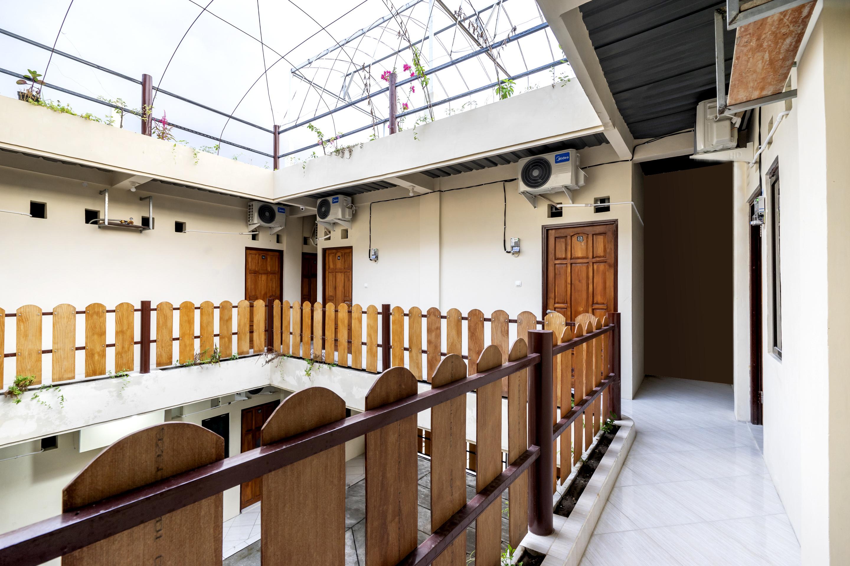 Oyo 2098 Homestay Kk Ngaglik Exterior foto