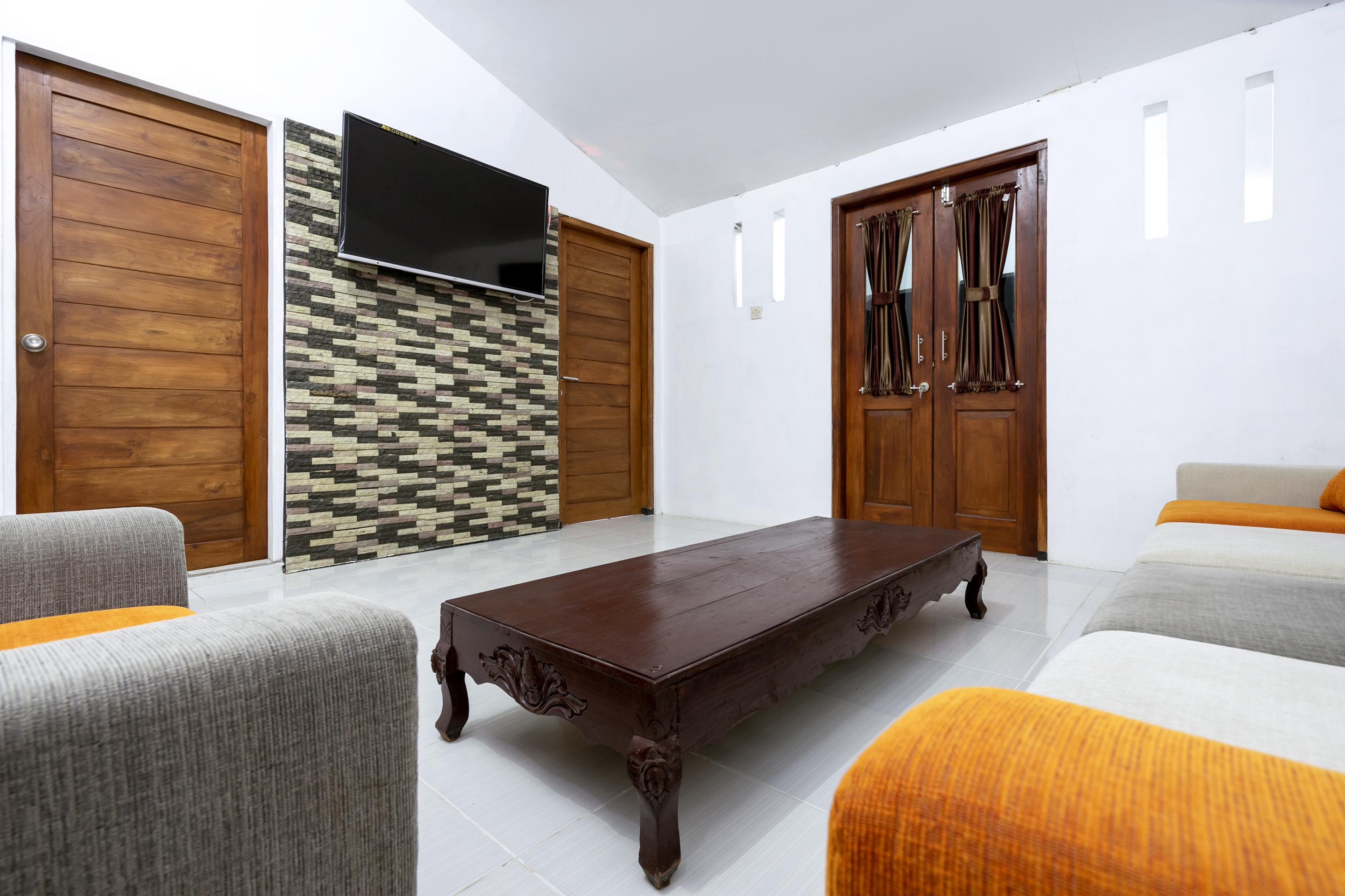 Oyo 2098 Homestay Kk Ngaglik Exterior foto